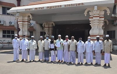 பள்ளிவாசல்களில் இரவு 10 மணி வரை வழிபட அனுமதிக்க வேண்டும்