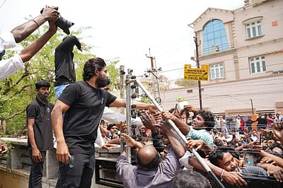 ரசிகர்களின் வாழ்த்து மழையிவ் அல்லு அர்ஜுன் - படங்கள்