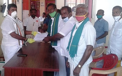 ஊத்துமலை கால்வாய் திட்டத்தை நிறைவேற்றக் கோரி எம்எல்ஏவிடம் மனு