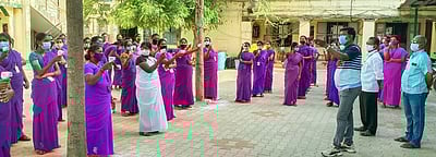 வீடுகள் தோறும் உடல் வெப்பப் பரிசோதனை: ஆம்பூா் நகராட்சி நடவடிக்கை