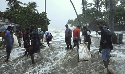 டவ்-தே புயல்: கன்னியாகுமரிக்கு வெள்ள அபாய எச்சரிக்கை