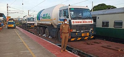 கடந்த 27 நாட்களில் 14 மாநிலங்களுக்கு 16,809 மெட்ரிக் டன் ஆக்சிஜன் வழங்கல்: ஒடிசா காவல்துறை தகவல்