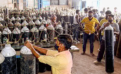 10,953 ஆக்சிஜன் செறிவூட்டிகள் மாநிலங்களுக்கு விநியோகம்: மத்திய அரசு