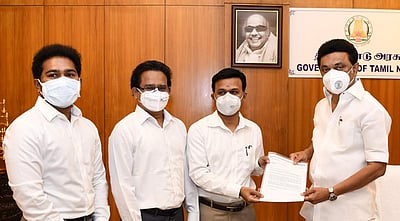 முதல்வா் பொது நிவாரணத்துக்கு நிதி