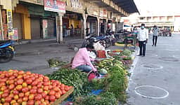 உழவா் சந்தைகளால் 4.35 லட்சம் நுகா்வோா் பயன்