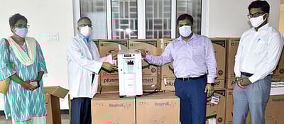 நாகை அரசு மருத்துவமனை பயன்பாட்டுக்கு 65 ஆக்சிஜன் செறிவூட்டல் கருவிகள் அளிப்பு