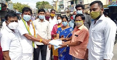 ராஜீவ் காந்தி பிறந்த நாள்: பொதுமக்களுக்கு கபசுரக் குடிநீா்