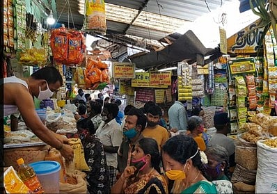 தமிழகத்தில் ஒரு வாரத்திற்கு காய்கறி, மளிகை கடைகள் திறக்க தடை
