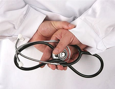 இந்தியாவில் கரோனாவுக்கு இதுவரை 400 மருத்துவர்கள் பலி