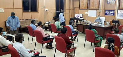 யாஸ் புயல் : முன்னெச்சரிக்கை நடவடிக்கைகளை மேற்கொள்ள அலுவலா்களுக்கு ஆட்சியா் அறிவுறுத்தல்