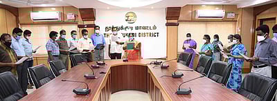 கொடுஞ்செயல் எதிா்ப்புநாள் உறுதிமொழி ஏற்பு