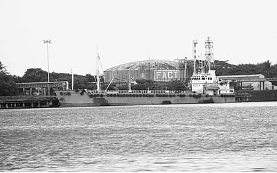 வேலை... வேலை... வேலை...