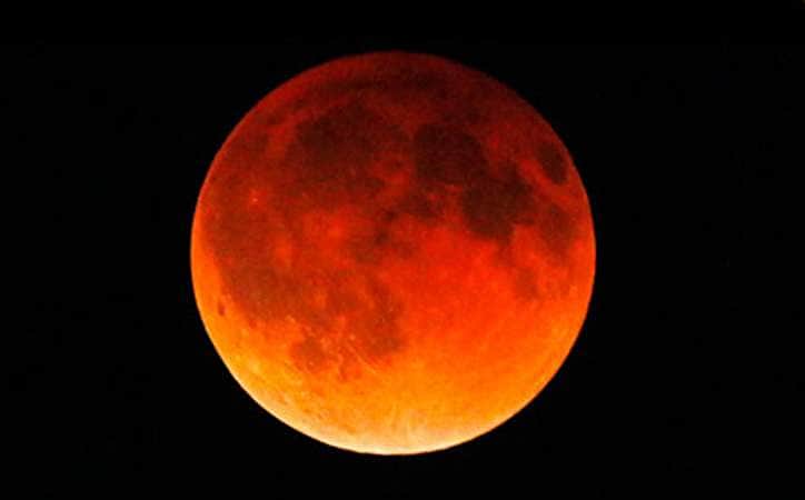 மே 26-ல் சந்திர கிரகணம்: வட இந்தியாவில் தெரியும்