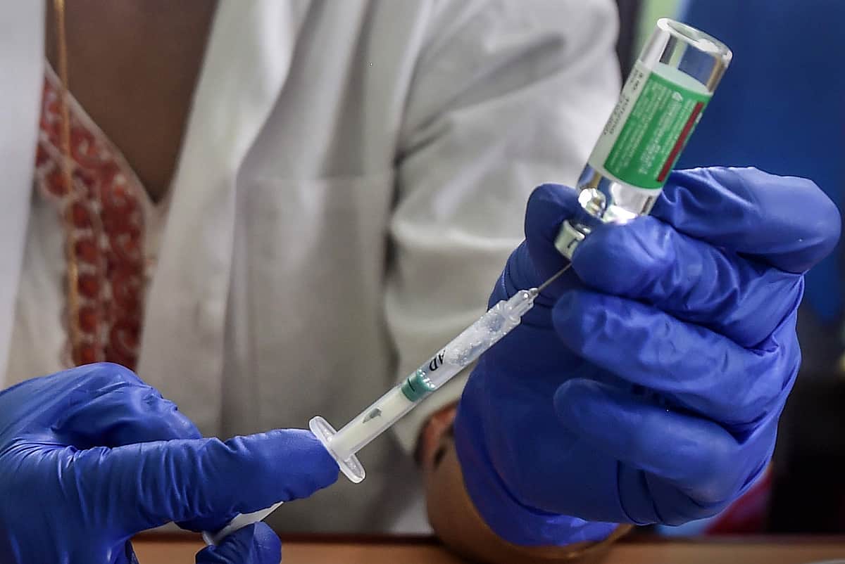 ஸ்ரீநகரில் 44 திறந்தவெளி தடுப்பூசி மையங்கள் அமைப்பு