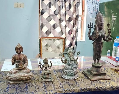 அருப்புக்கோட்டையில் ஐம்பொன் சிலைகளைப் பதுக்கிய 4 பேர் கைது