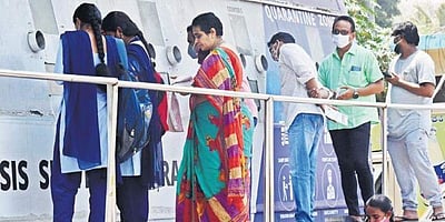 ஆந்திரத்தில் புதிதாக 18,285 பேருக்கு கரோனா