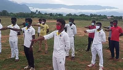 பெரியகுளம்: கிரிக்கெட் விளையாடிய இளைஞர்களுக்குத் தண்டனை
