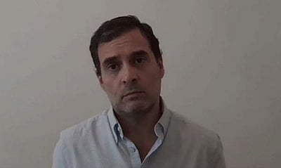 தடுப்பூசி இயக்கத்தை தீவிரப்படுத்தாவிடில் பல அலைகள் தாக்கும்: ராகுல் எச்சரிக்கை