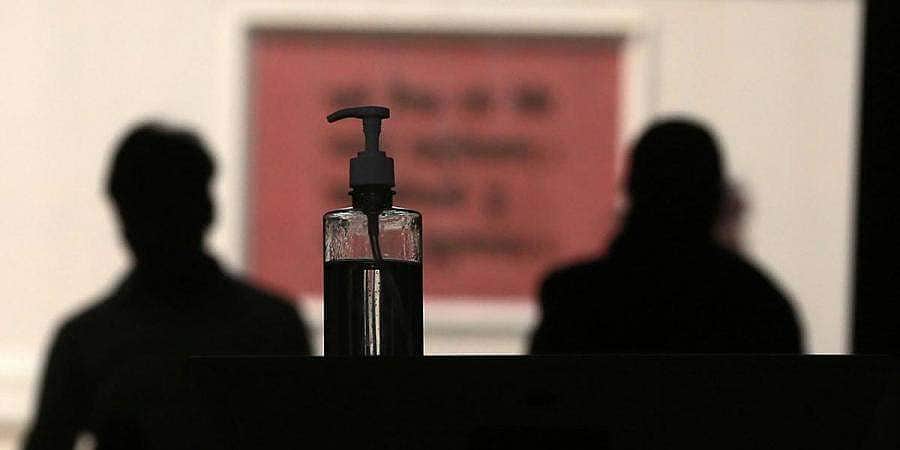 சத்தீஸ்கரில் சானிடைசர் குடித்த 2 பேர் பலி