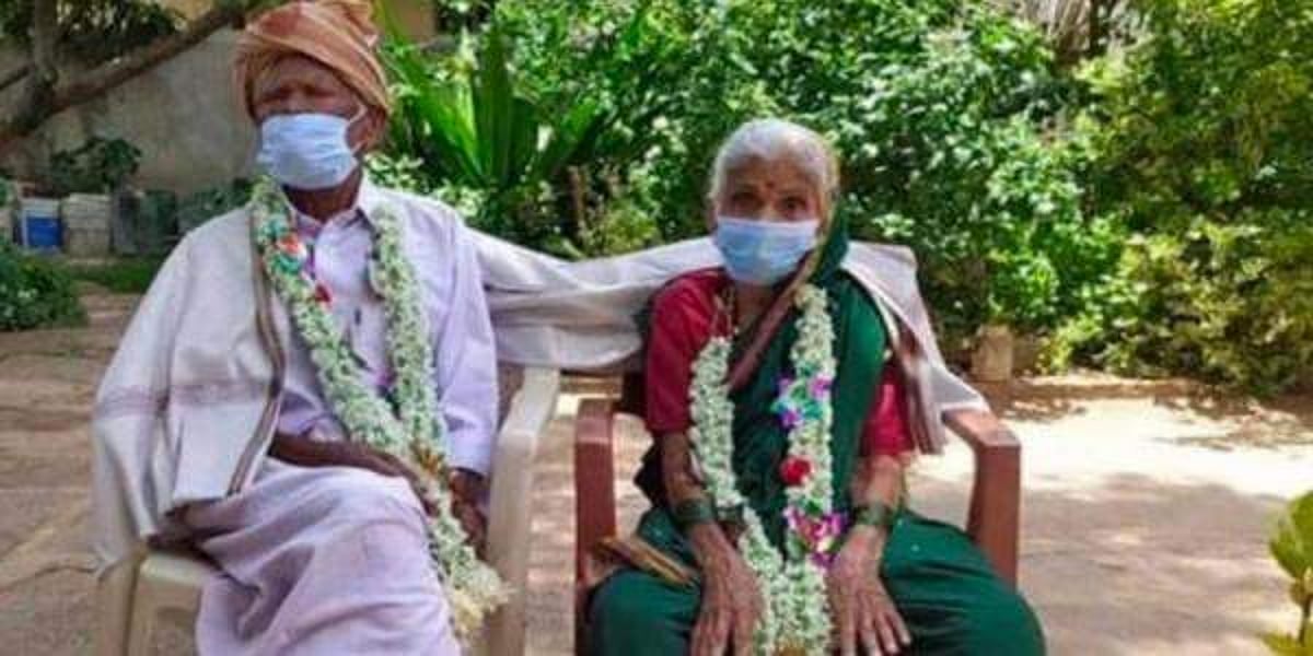 கரோனாவை வென்று திரும்பிய 100 வயது தம்பதிக்கு சிறப்பான வரவேற்பு