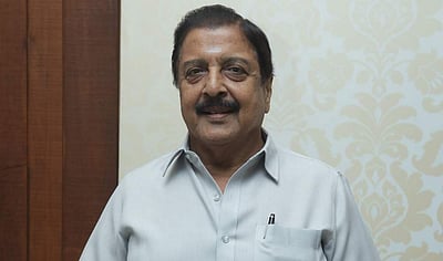 தமிழில் படித்தால் நிச்சயம் வேலை: முதல்வருக்கு நடிகர் சிவகுமார் கோரிக்கை (விடியோ)