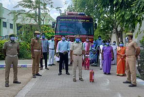 திங்களூா் மருத்துவமனையில் தீத்தடுப்பு மீட்பு ஒத்திகை