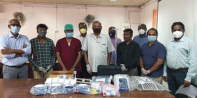 அரசு மருத்துவக் கல்லூரிக்கு உபகரணங்கள்