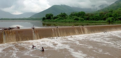 குண்டேரிப்பள்ளம் அணை நிரம்பியது