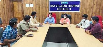 முழு பொதுமுடக்கத்துக்கு மக்கள் ஒத்துழைப்பு அளிக்க வேண்டும்