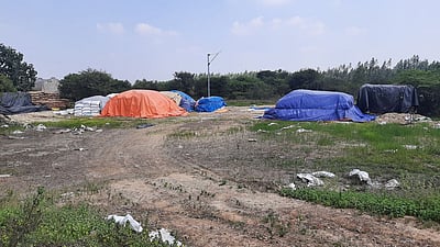 புதுகையில் வெட்டவெளியில் உள்ள நெல் கொள்முதல் நிலையங்கள்கட்டடம் கட்டித் தரப்படுமா?