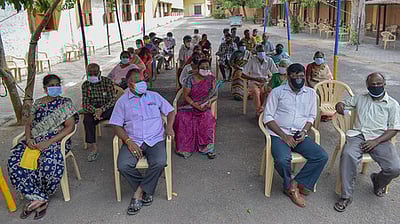 கோவையில் மீண்டும் கரோனா தடுப்பூசி செலுத்தும் பணிகள் தொடக்கம்