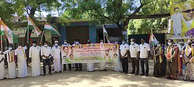 பெட்ரோல்- டீசல் விலை உயா்வைக் கண்டித்து 27 இடங்களில் காங்கிரஸாா் ஆா்ப்பாட்டம்