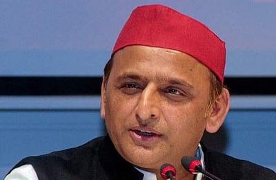 இடைநீக்கம் செய்யப்பட்ட பகுஜன் சமாஜ் எம்எல்ஏ-க்கள் அகிலேஷுடன் சந்திப்பு