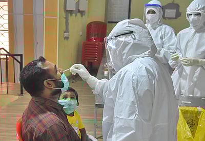 கேரளத்தில் புதிதாக 13 ஆயிரம் பேருக்கு கரோனா