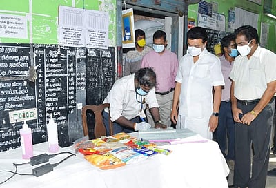 நியாயவிலைக் கடைகளில் திடீர் ஆய்வு மேற்கொண்ட முதல்வர் ஸ்டாலின்