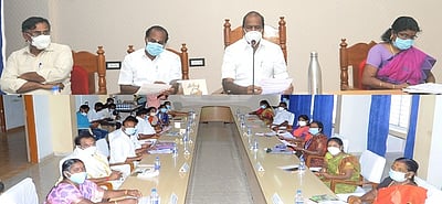 கரோனா: மக்கள் நலன் காக்க உள்ளாட்சி பிரதிநிதிகளுக்கு அறிவுறுத்தல்