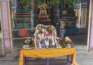 கரோனாவின் தாக்கம் குறைய வேண்டி சிறப்பு பூஜை