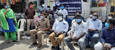 குழந்தைத் தொழிலாளா் ஒழிப்பு விழிப்புணா்வு