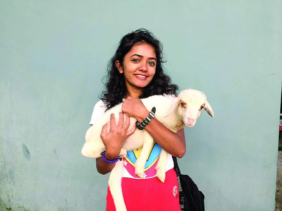 சட்டம் படிக்க கல்விச் சலுகை பெற்றவர்!