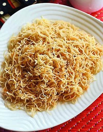  இனிப்பு  இடியாப்பம் 