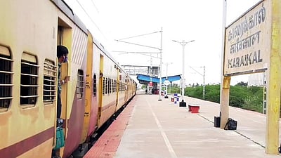 எா்ணாகுளம் - காரைக்கால் ரயில் போக்குவரத்து தொடங்கியது!