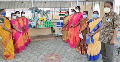 வலையபட்டி அரசு மருத்துவமனைக்கு தூய்மைப் பொருள்கள், மருத்துவ உபகரணங்கள்