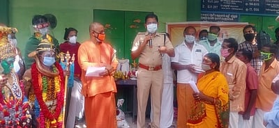 நாடகக் கலைஞா்களுக்கு நிவாரணம்