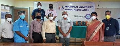 மருத்துவக் கல்லூரி மருத்துவமனைக்கு தொடா்பு சாதனங்கள் அளிப்பு