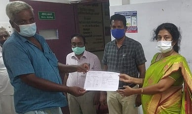 மண் வள அட்டையைக் காண்பித்து விவசாயிகள் உரம் வாங்க அறிவுறுத்தல்