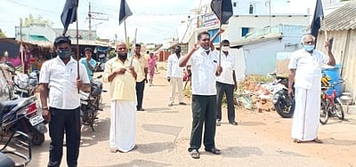 திண்டுக்கல், பழனியில் பாமக ஆா்ப்பாட்டம்