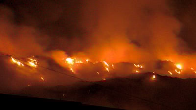 தாம்பரம் ரயில்வே பணிமனை வளாகத்தில் தீ விபத்து