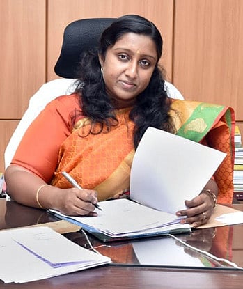 பொறுப்பேற்பு:நாமக்கல் மாவட்ட ஆட்சியா் ஸ்ரேயா பி.சிங்