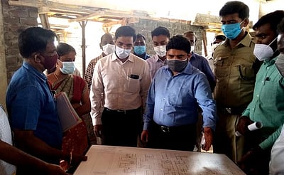 திருச்செந்தூரில் பக்தா்கள் தங்கும் விடுதிப்பணிகள் 6 மாதத்தில் நிறைவு