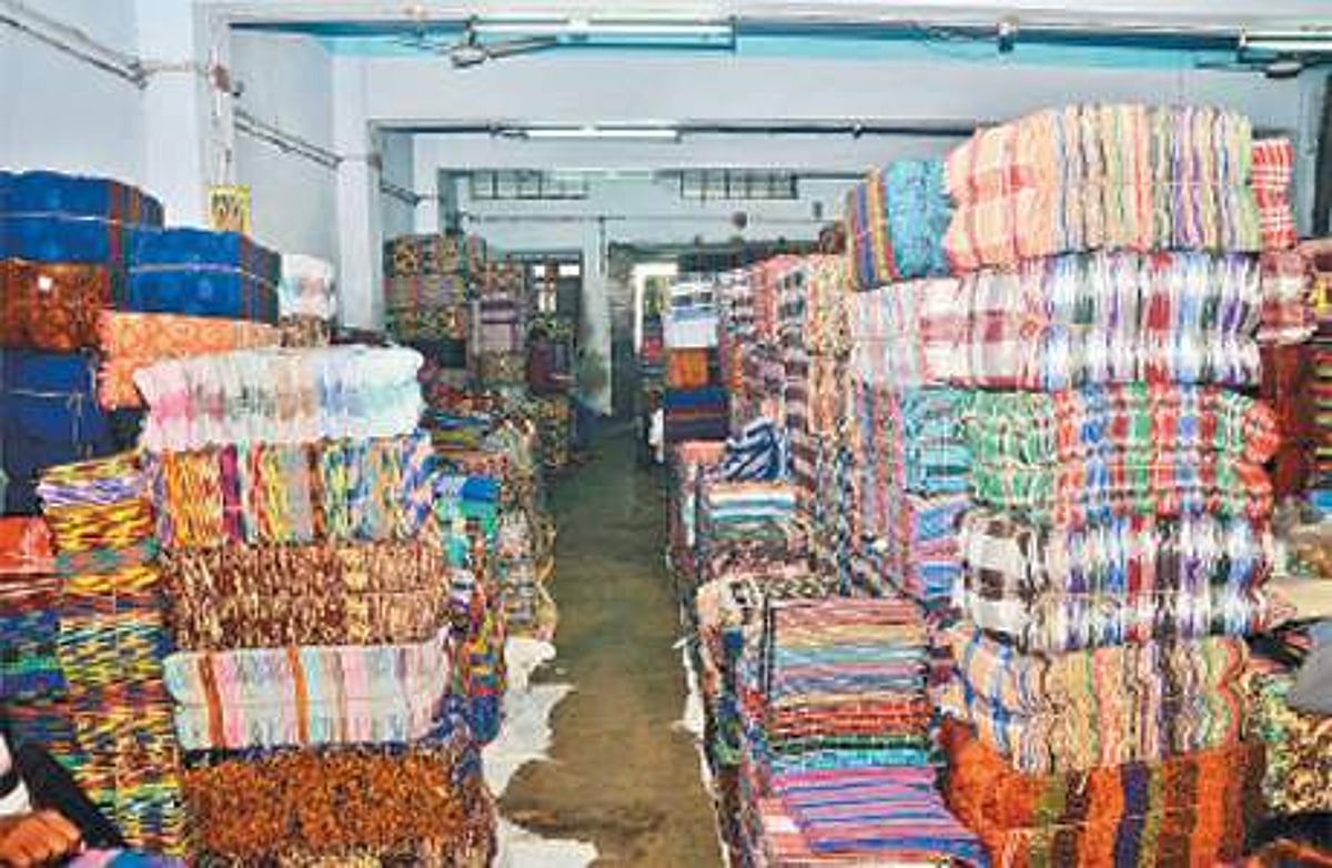 திருப்பூர், கோவை மாவட்டங்களில் ரூ.600 கோடி மதிப்பிலான விசைத்தறி காடா துணி தேக்கம்